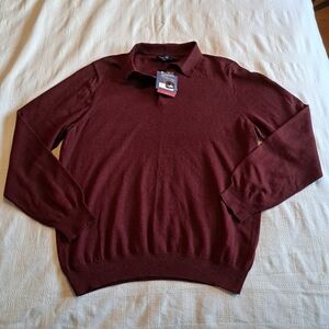 Croft & Barrow men's size Large Burgundy, 3 button pullover, New